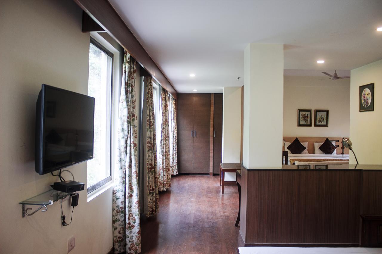 Savoy Greens Hotel Kasauli Exterior foto