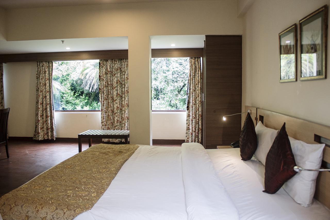 Savoy Greens Hotel Kasauli Exterior foto